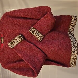 Vintage Woolrich Mulberry Sweater with Patterned Trim XL